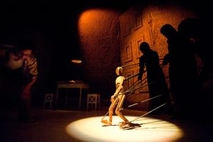 DARK MATTERS | CRYSTAL PITE & KIDD PIVOT FRANKFURT RM