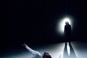 DARK MATTERS | CRYSTAL PITE & KIDD PIVOT FRANKFURT RM